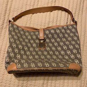 Dooney & Bourne hand bag